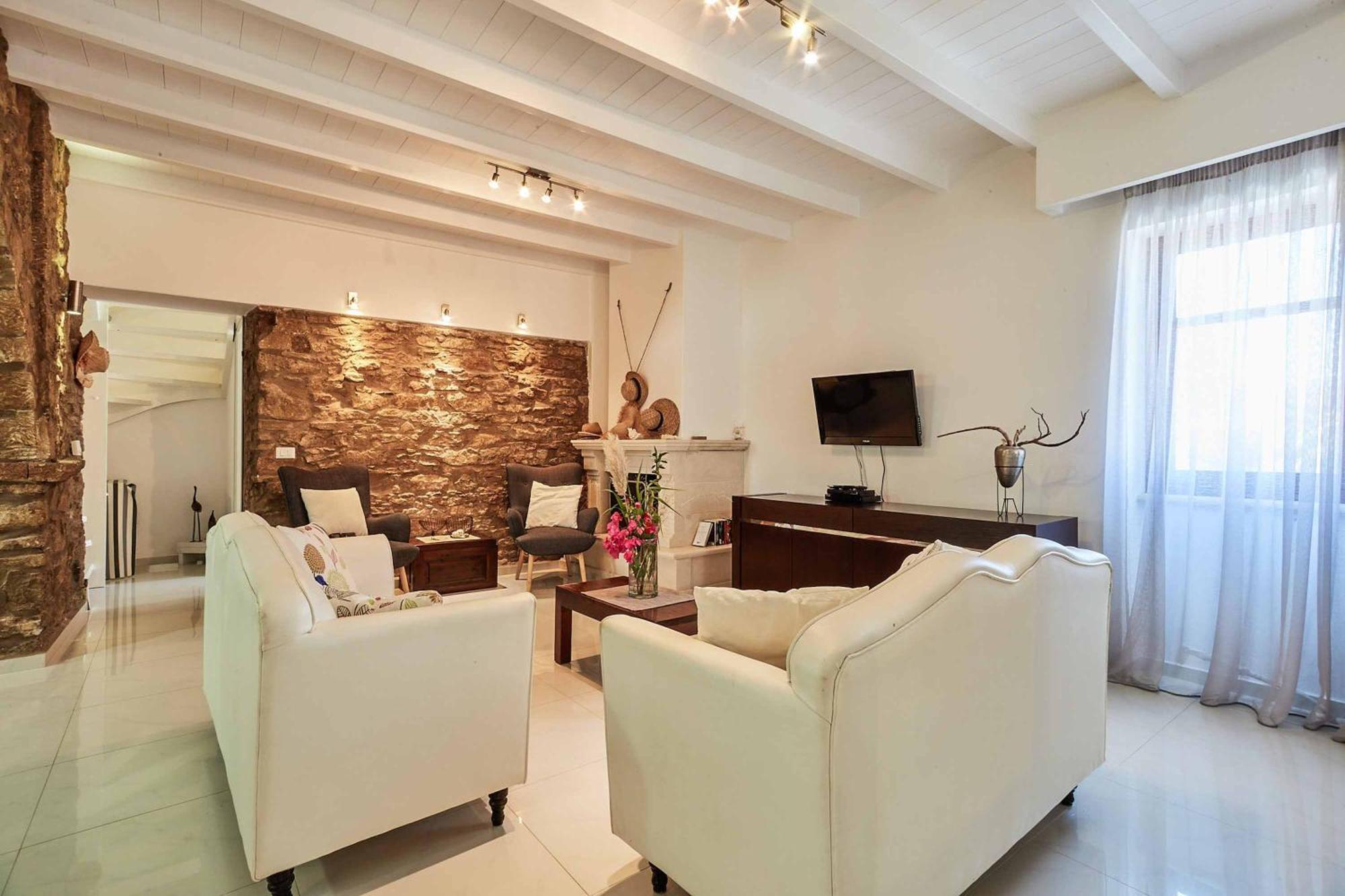 Villa St Dennis Makris Gialos  Exterior photo