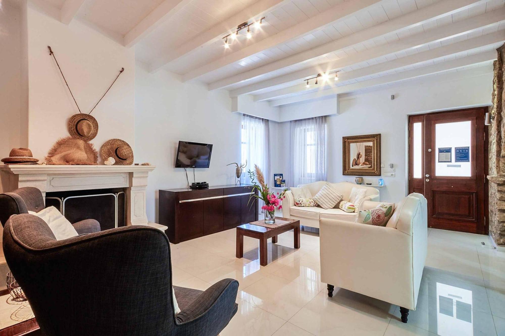Villa St Dennis Makris Gialos  Exterior photo